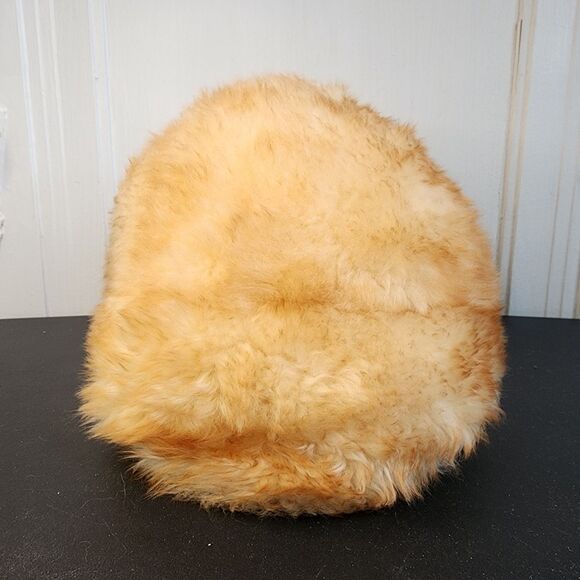 Vintage Shearling Sheepskin Hat – Real Wool – Classic 1960s Style – Warm & Soft main image 8
